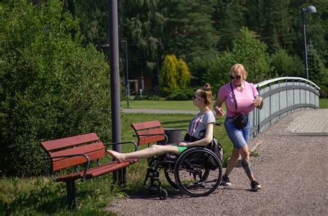 suomen isoimmat tissit|Sometähti Sonja Kristiina: Minulla on Suomen suurimmat silikonit